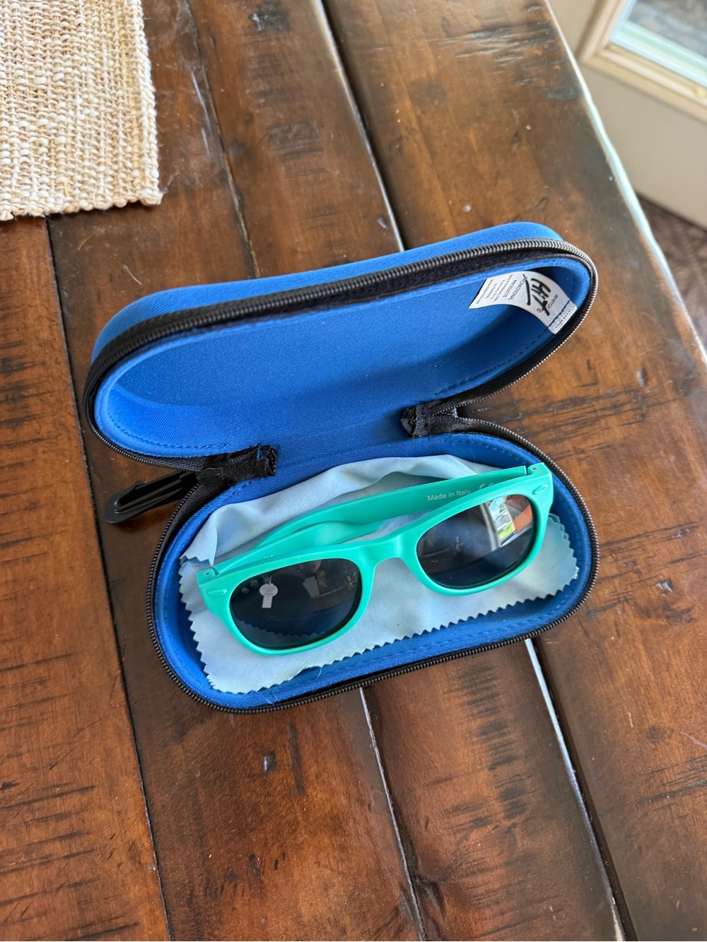Kids Teal Roshambo Sunglasses with Blue Zipper Case